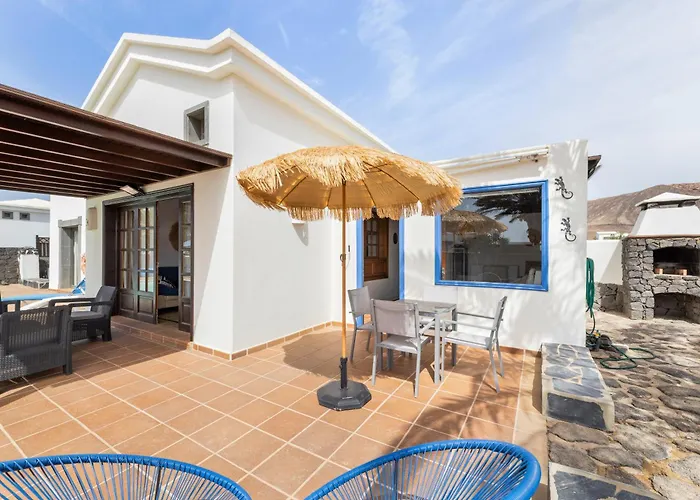 Home2book Private With Pool, Villa