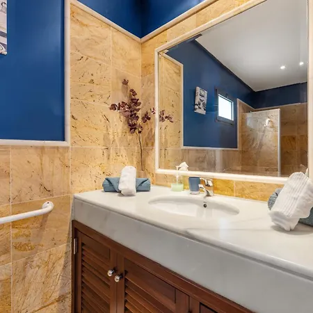 Villa Home2book Private With Pool, *