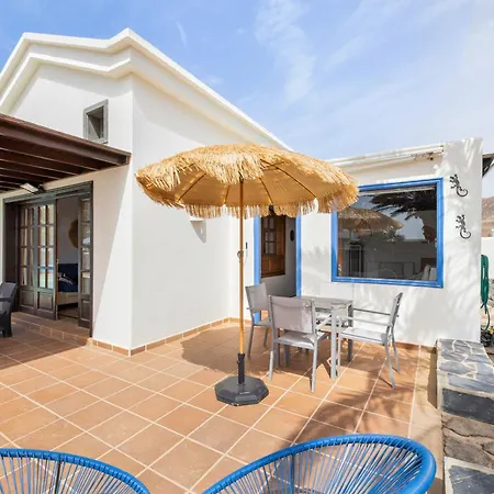 Home2book Private With Pool, Villa