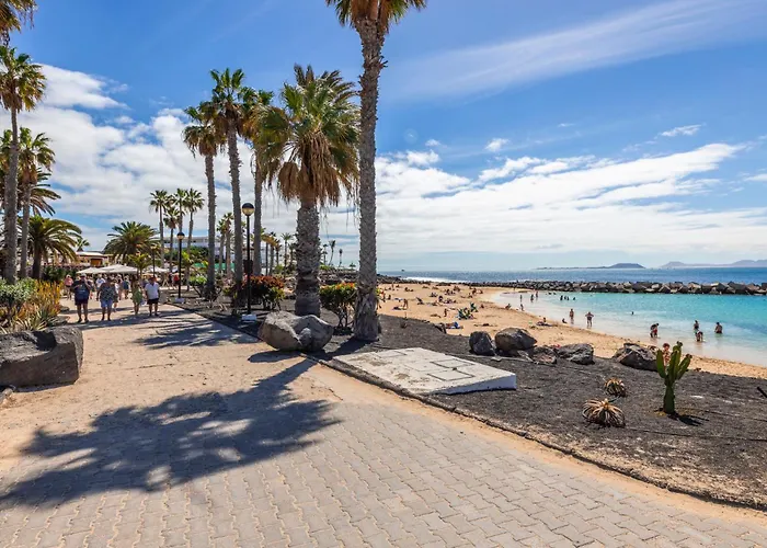 Home2book Private With Pool, فيلة *