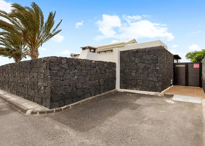 فيلة Home2book Private With Pool,