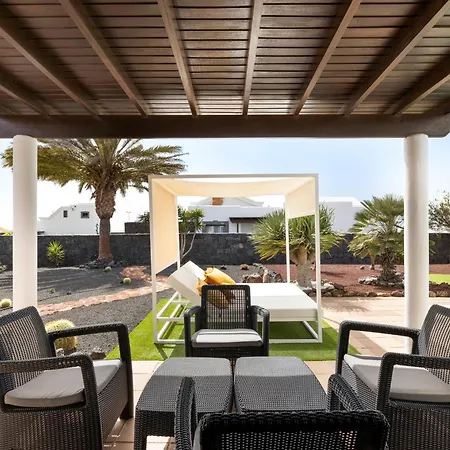 빌라 Home2book Private With Pool, *